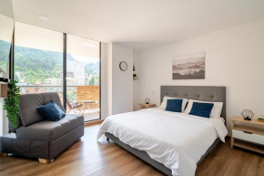 Loft moderno con vista al centro y Monserrate